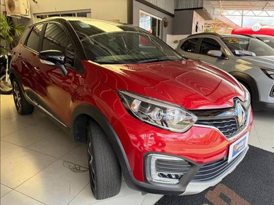 RENAULT CAPTUR 1.6 16V SCE FLEX BOSE X-TRONIC RENAULT CAPTUR 1.6 16V SCE FLEX BOSE X-TRONIC